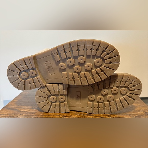 Thereabouts Big Girls Gold Sparkle London Flat Heel Hiking Boots NWT Var… - Picture 2 of 8